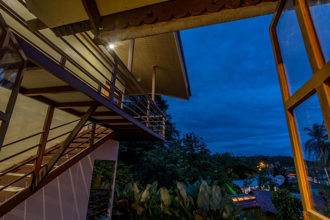 Sea Tower Hotel Puerto Viejo de Talamanca Exterior photo
